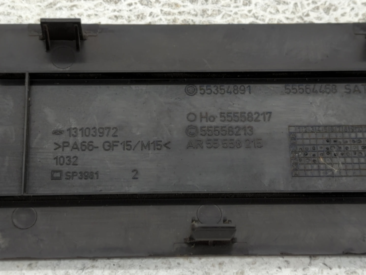 2012 Chevrolet Cruze Engine Cover - Oemusedautoparts1.com