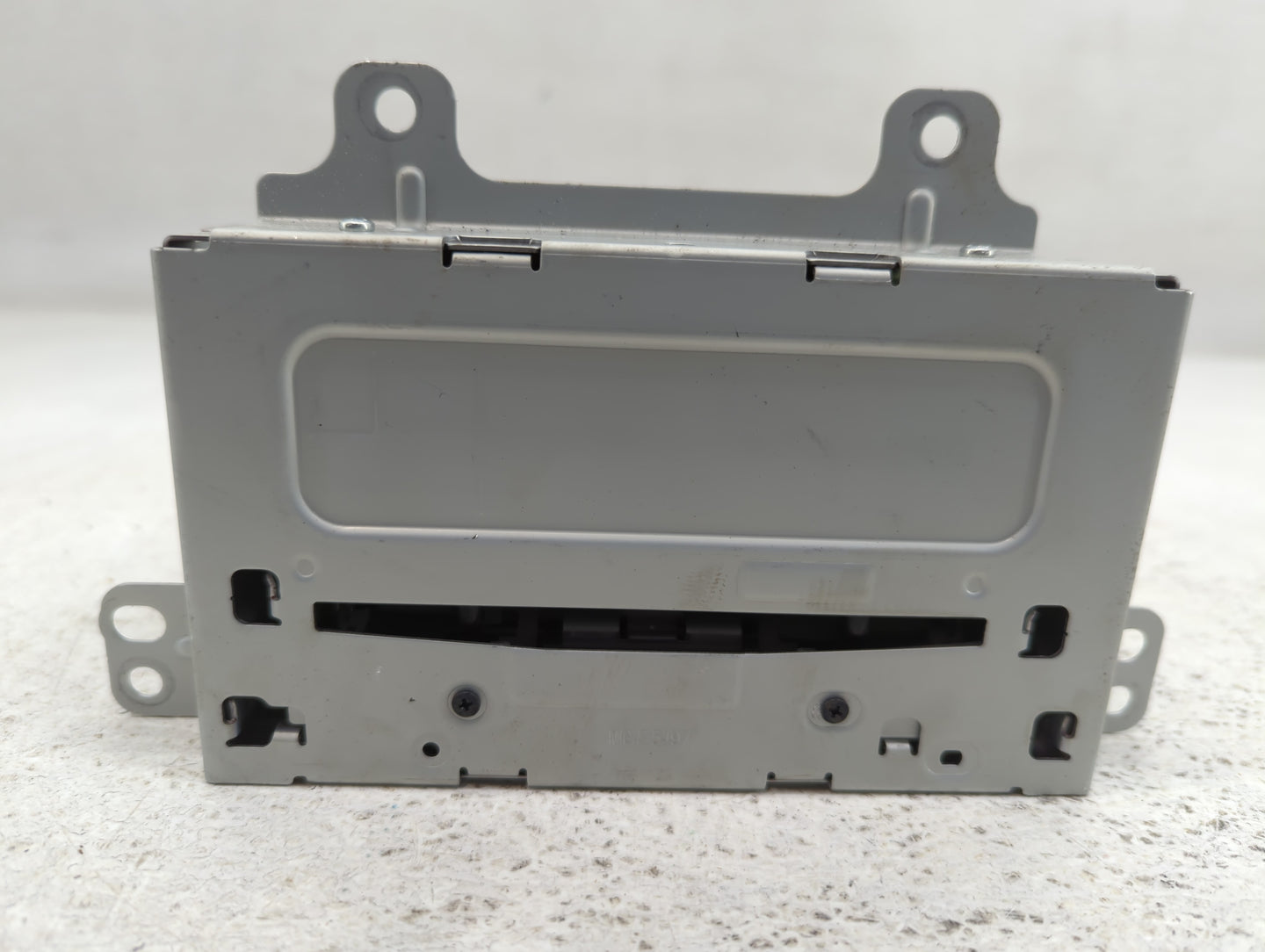 2012-2012 Chevrolet Cruze Am Fm Cd Player Radio Receiver - Oemusedautoparts1.com