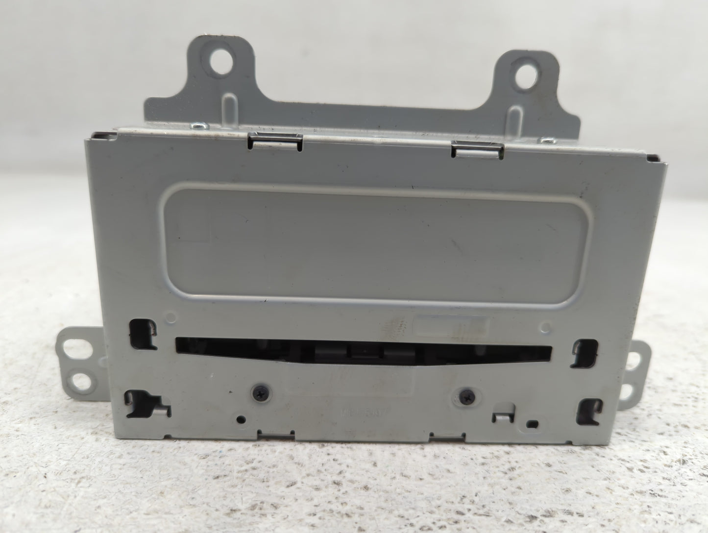2012-2012 Chevrolet Cruze Am Fm Cd Player Radio Receiver - Oemusedautoparts1.com
