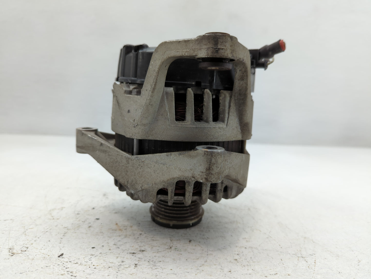 2011-2016 Chevrolet Cruze Alternator Replacement Generator Charging Assembly Engine OEM P/N:9593994 Fits OEM Used Auto Parts