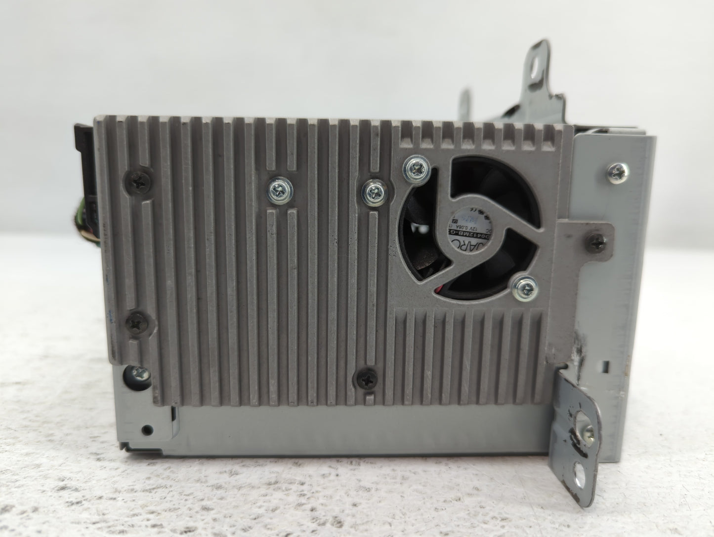 2011-2012 Chevrolet Cruze Radio AM FM Cd Player Receiver Replacement P/N:22870782 Fits Fits 2010 2011 2012 OEM Used Auto Par