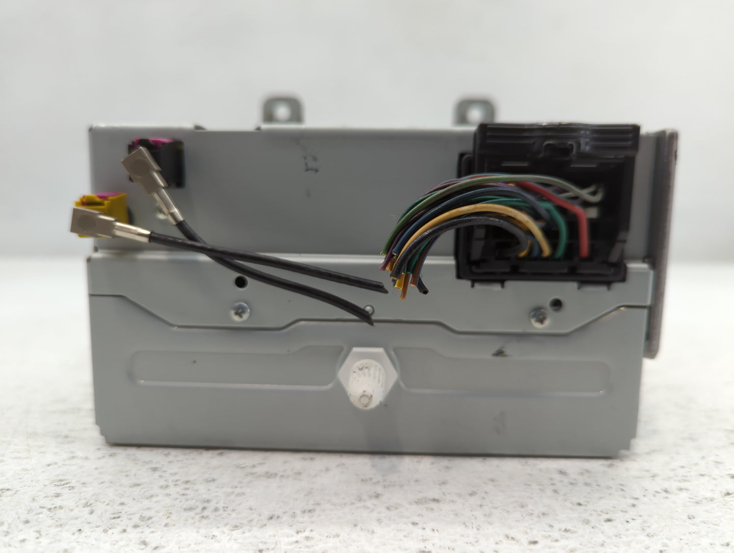 2012 Chevrolet Cruze Radio AM FM Cd Player Receiver Replacement P/N:22815634 Fits OEM Used Auto Parts - Oemusedautoparts1.co