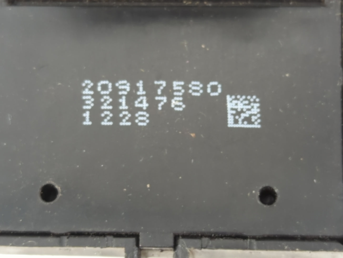 2011-2016 Chevrolet Cruze Master Power Window Switch Replacement Driver Side Left P/N:20917580 Fits OEM Used Auto Parts - Oe