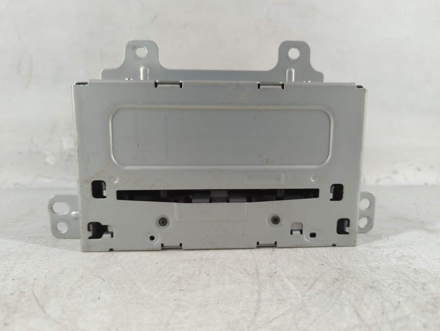 2011-2012 Chevrolet Cruze Radio AM FM Cd Player Receiver Replacement P/N:22870782 Fits Fits 2010 2011 2012 OEM Used Auto Par