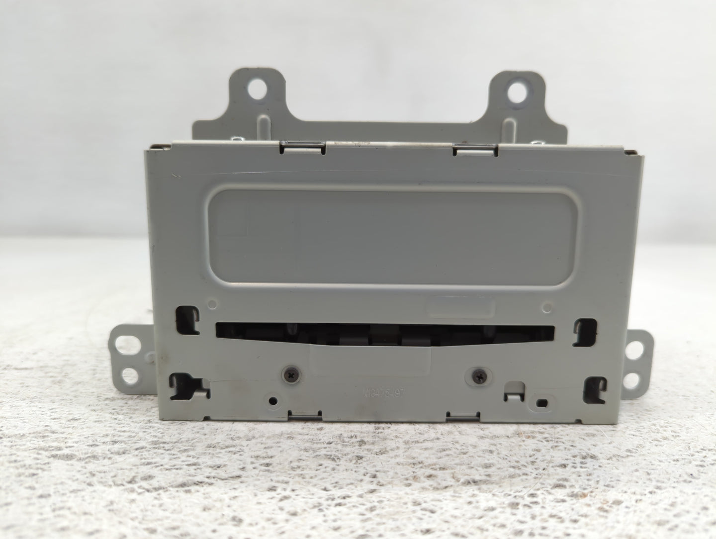 2011-2012 Chevrolet Cruze Am Fm Cd Player Radio Receiver - Oemusedautoparts1.com