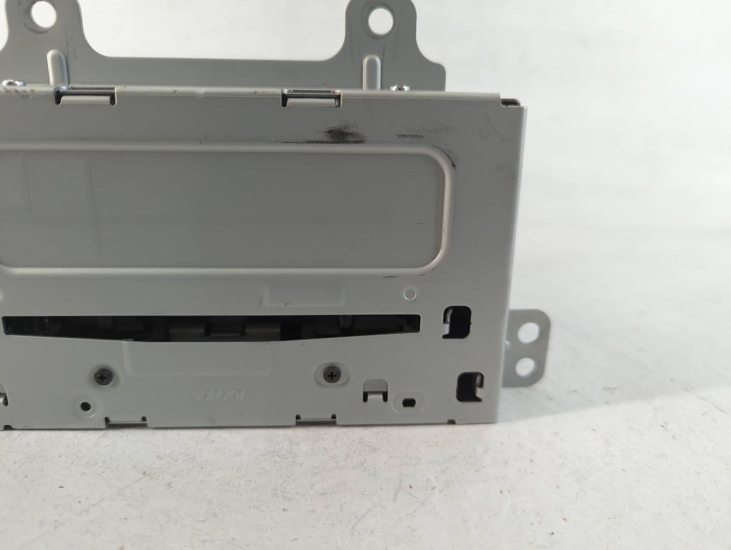 2012-2012 Chevrolet Cruze Am Fm Cd Player Radio Receiver - Oemusedautoparts1.com