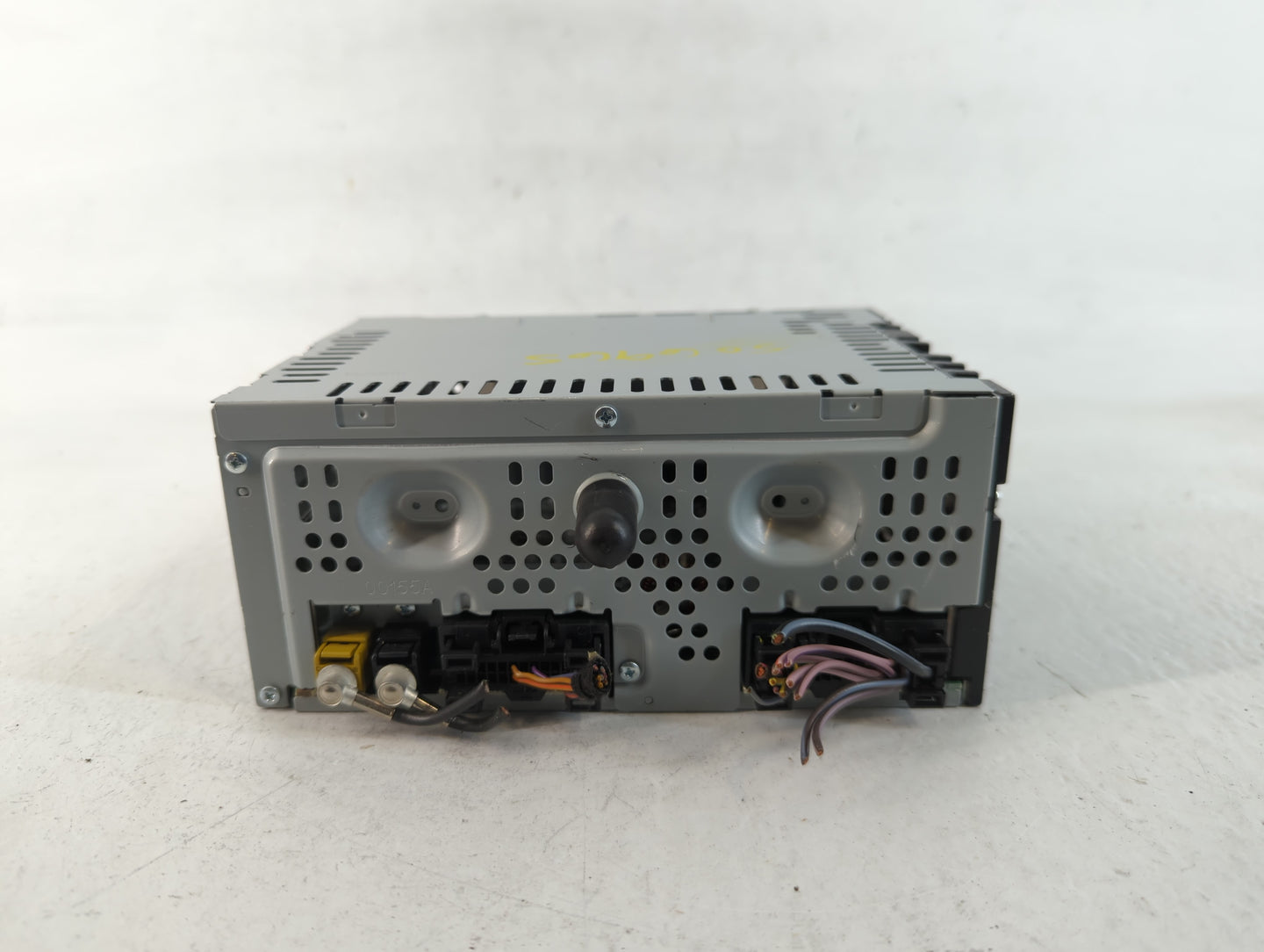 2011-2012 Chevrolet Cruze Am Fm Cd Player Radio Receiver - Oemusedautoparts1.com