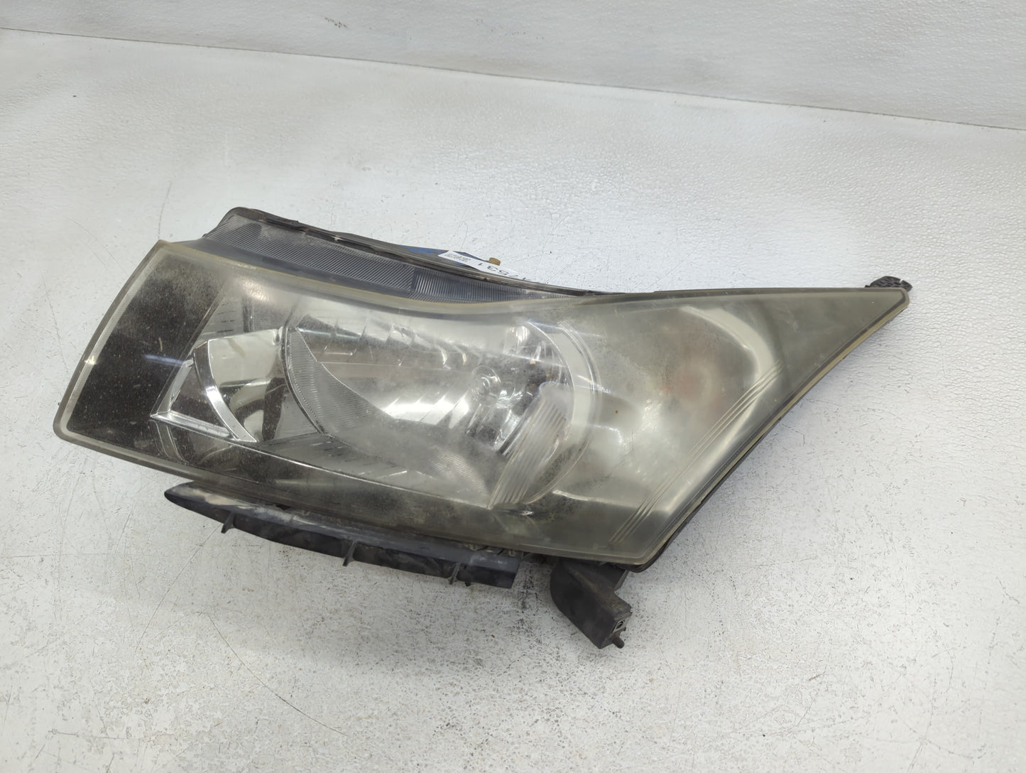2011-2012 Chevrolet Cruze Driver Left Oem Head Light Headlight Lamp - Oemusedautoparts1.com
