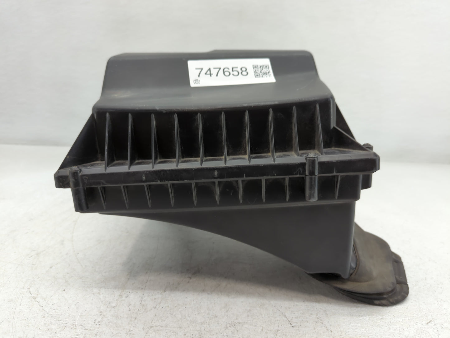 2011-2012 Chevrolet Cruze Air Cleaner Intake-duct Hose Tube - Oemusedautoparts1.com