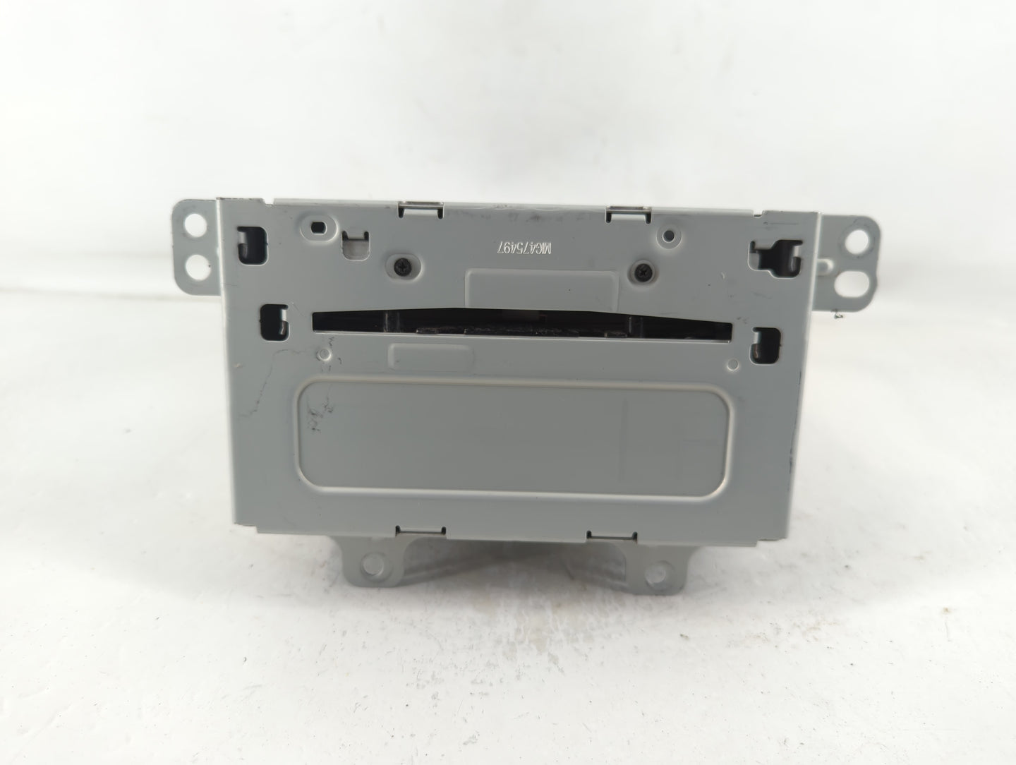 2011-2012 Chevrolet Cruze Am Fm Cd Player Radio Receiver - Oemusedautoparts1.com