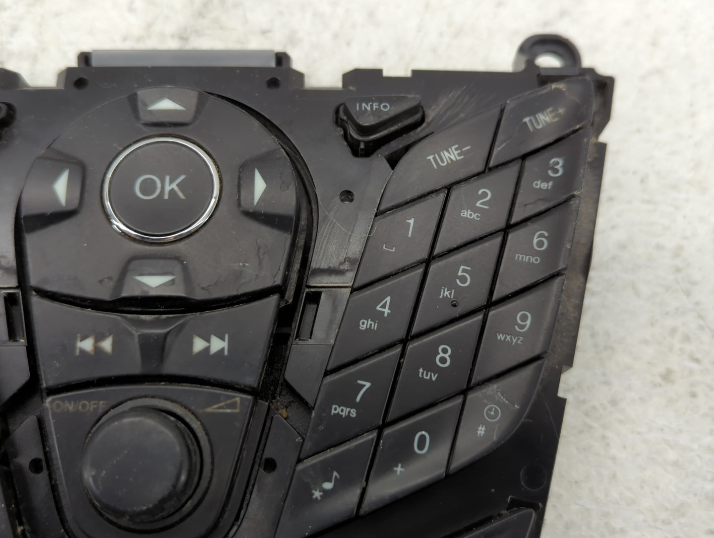 2011-2016 Chevrolet Cruze Am Fm Cd Player Radio Receiver - Oemusedautoparts1.com