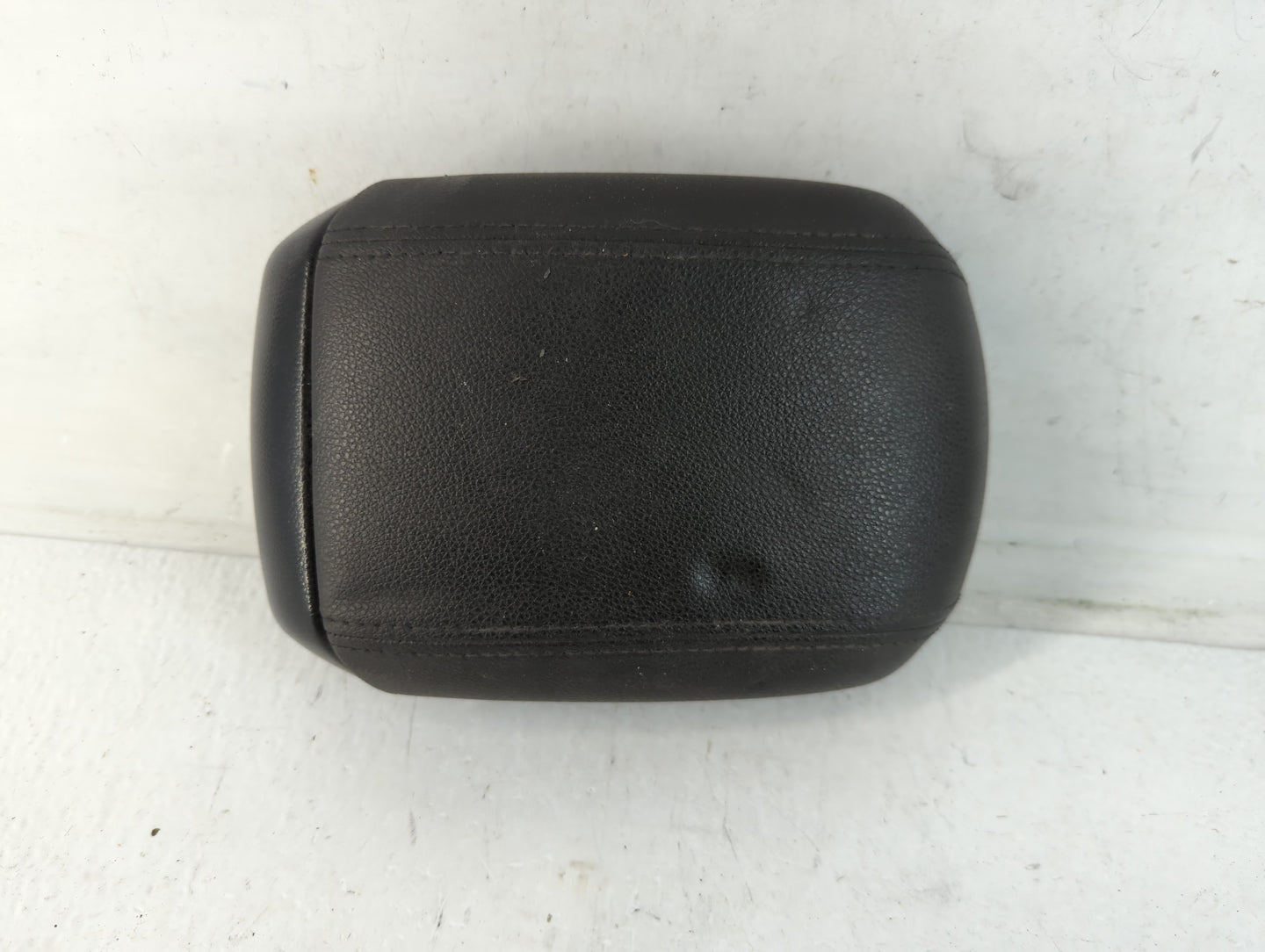 2012 Chevrolet Cruze Center Console Armrest Cover Lid Fits OEM Used Auto Parts - Oemusedautoparts1.com