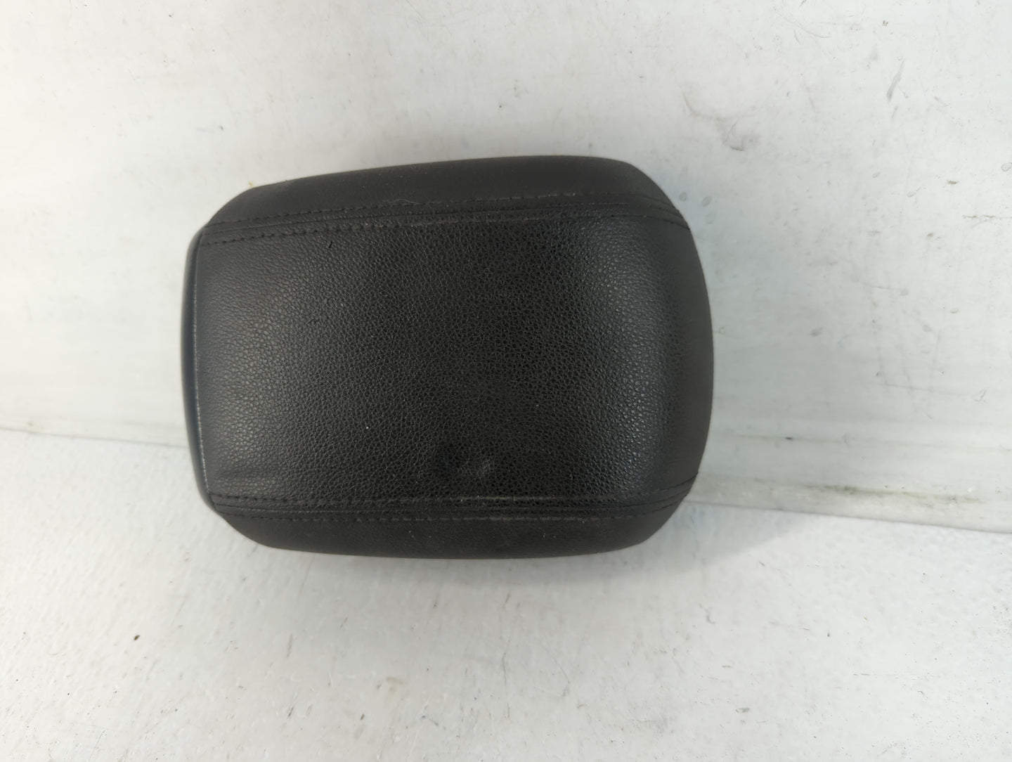 2012 Chevrolet Cruze Center Console Armrest Cover Lid Fits OEM Used Auto Parts - Oemusedautoparts1.com