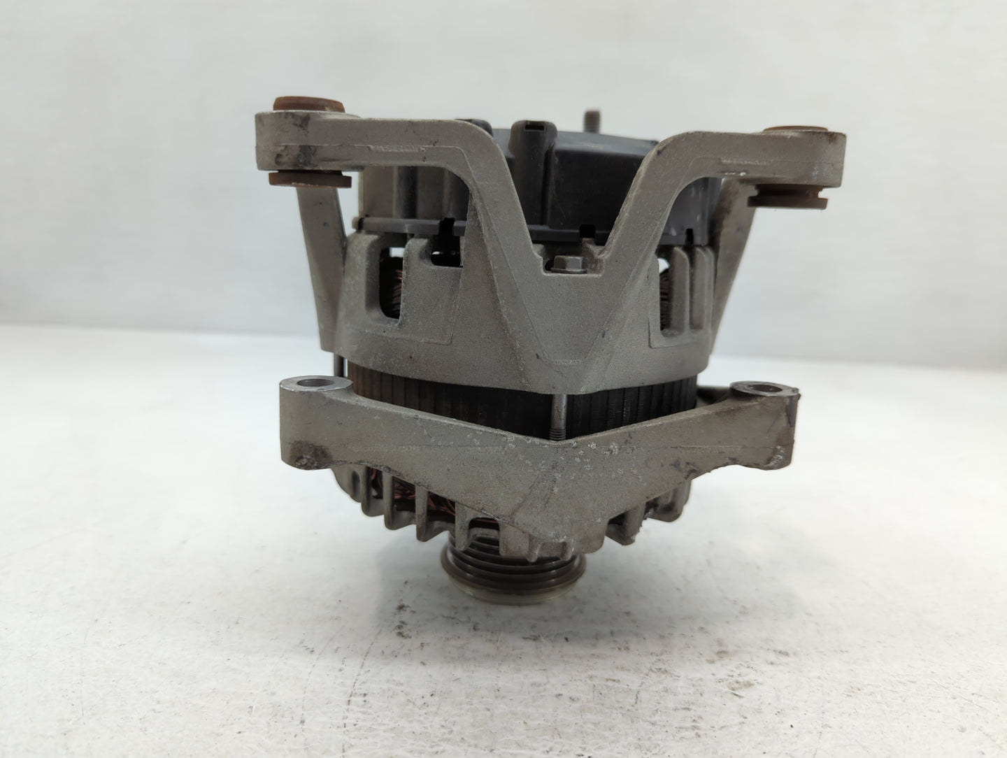 2011-2016 Chevrolet Cruze Alternator Replacement Generator Charging Assembly Engine OEM P/N:2616735A 95939943 Fits OEM Used 
