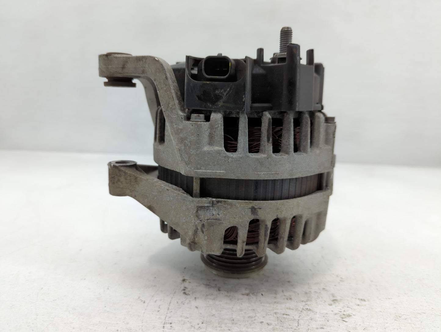 2011-2016 Chevrolet Cruze Alternator Replacement Generator Charging Assembly Engine OEM P/N:2616735A 95939943 Fits OEM Used 