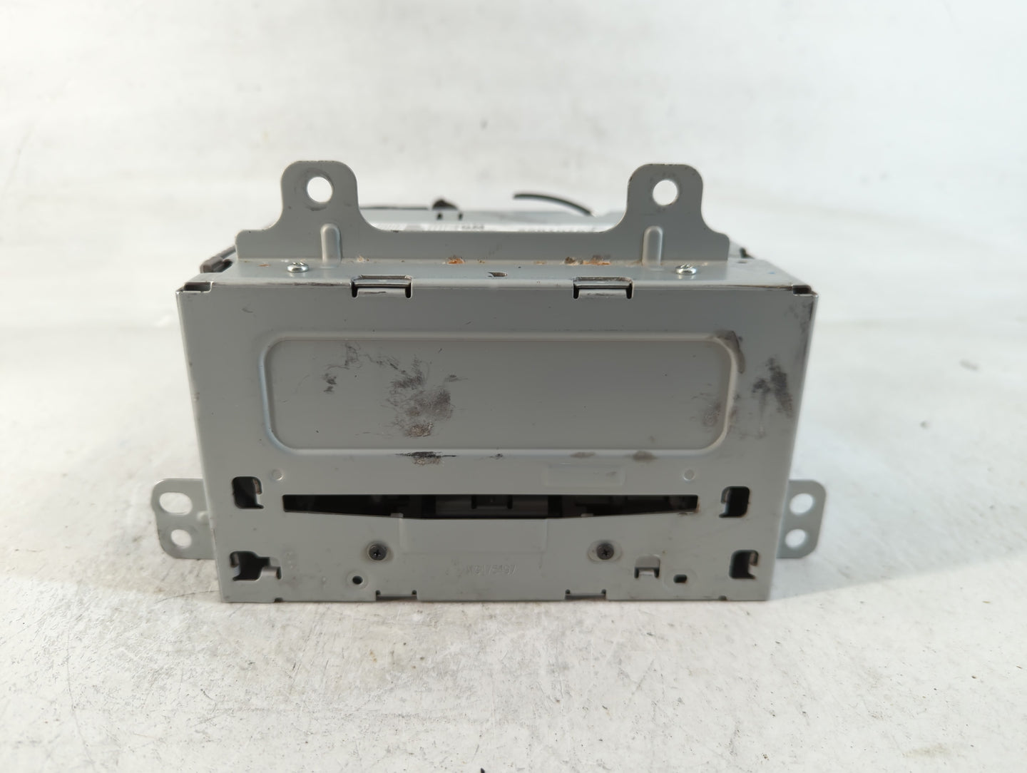 2011-2012 Chevrolet Cruze Radio AM FM Cd Player Receiver Replacement P/N:22870782 Fits Fits 2010 2011 2012 OEM Used Auto Par