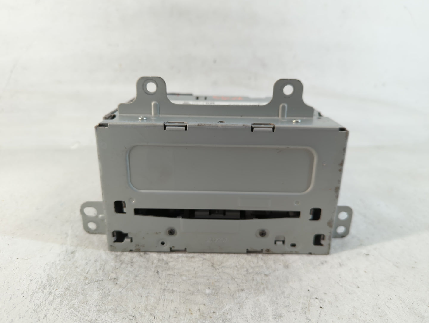 2011-2012 Chevrolet Cruze Radio AM FM Cd Player Receiver Replacement P/N:22870782 Fits Fits 2010 2011 2012 OEM Used Auto Par