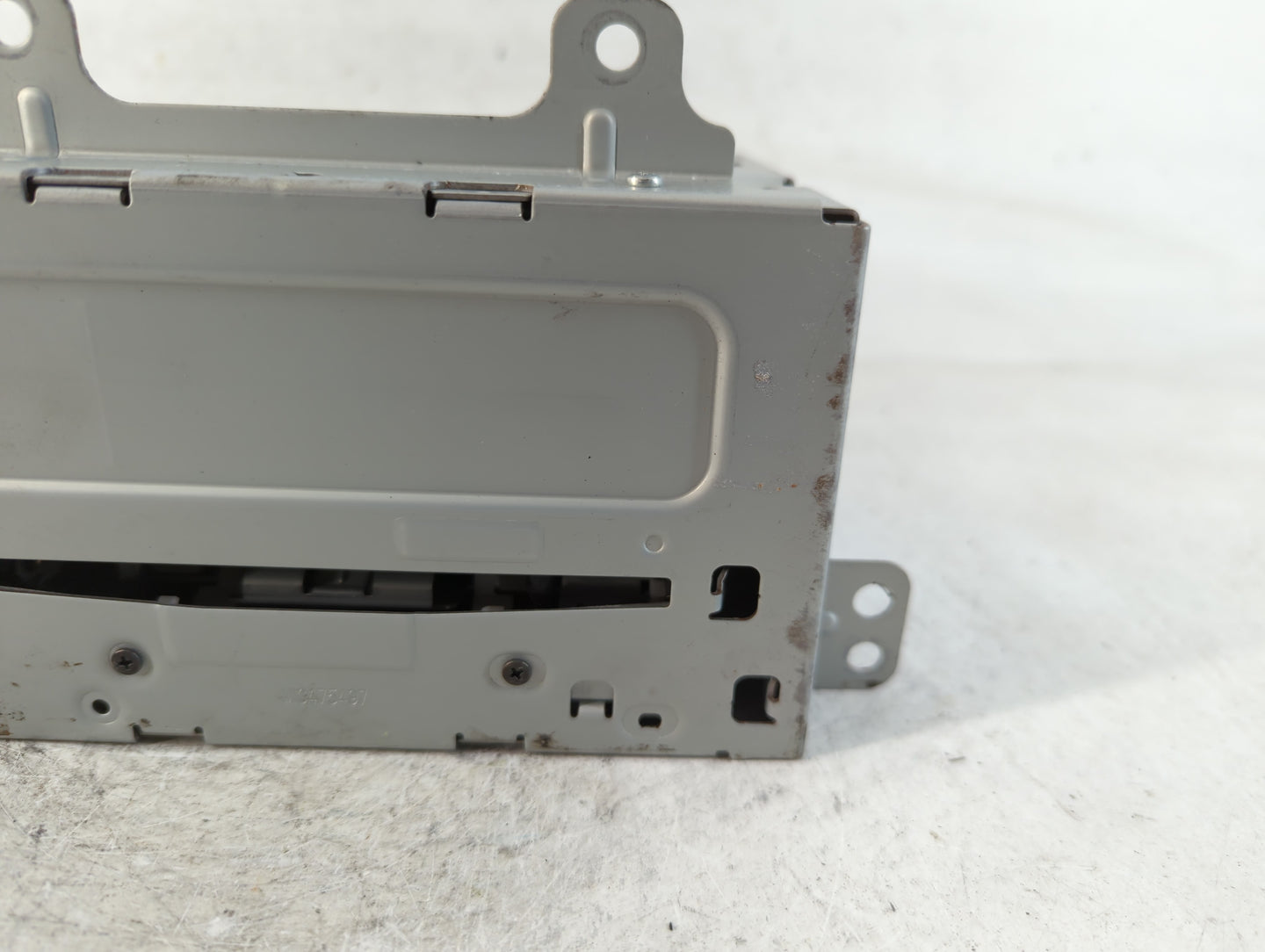 2011-2012 Chevrolet Cruze Radio AM FM Cd Player Receiver Replacement P/N:22870782 Fits Fits 2010 2011 2012 OEM Used Auto Par