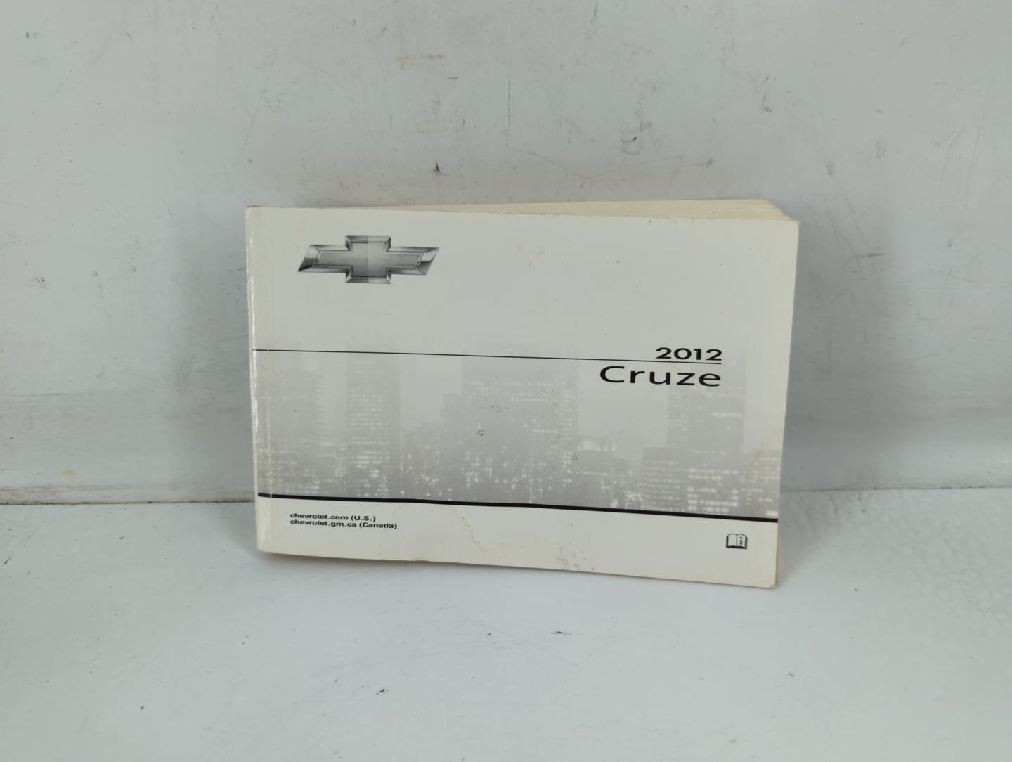 2012 Chevrolet Cruze Owners Manual Book Guide P/N:20935335 A OEM Used Auto Parts - Oemusedautoparts1.com