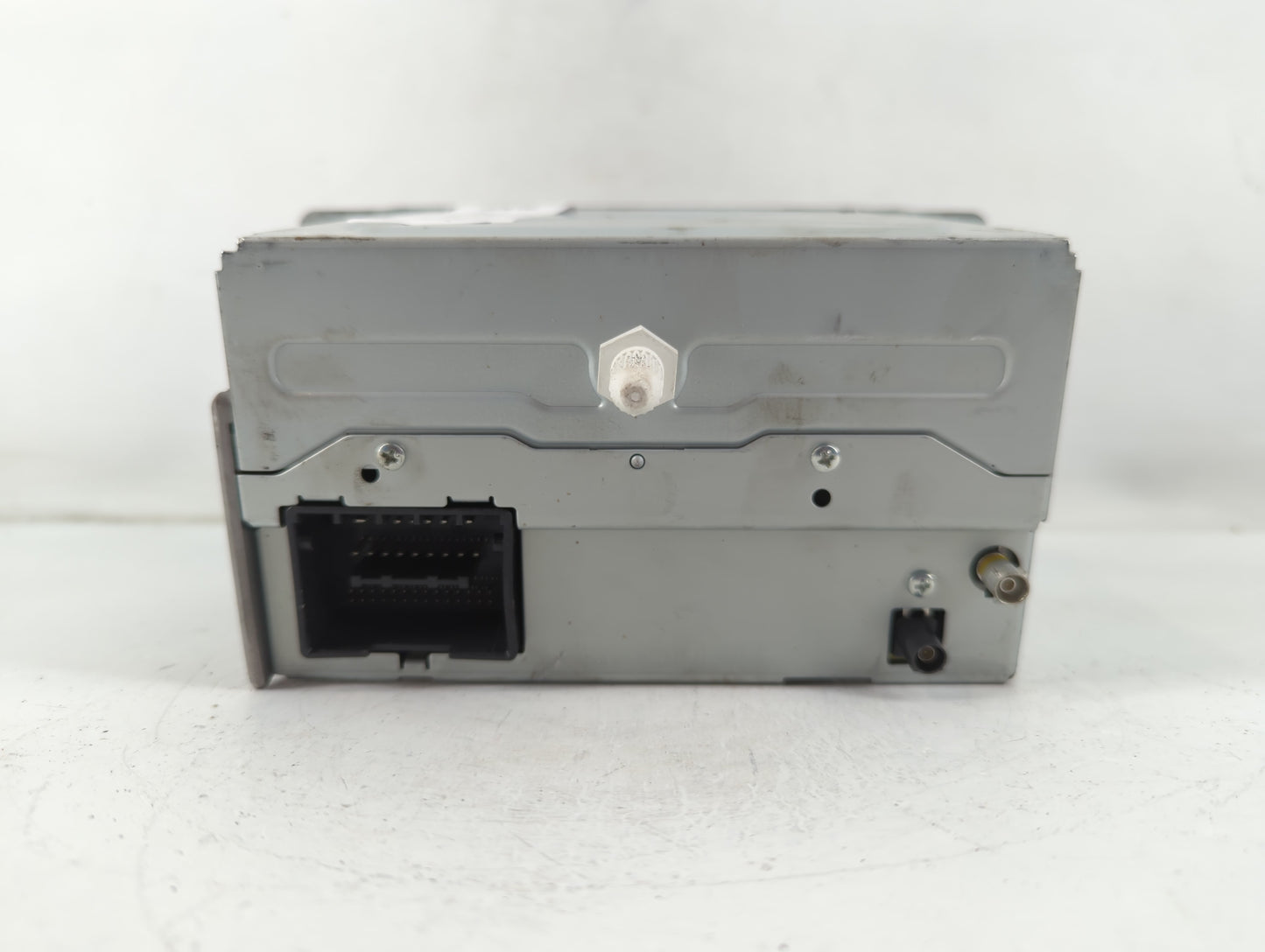 2011-2012 Chevrolet Cruze Radio AM FM Cd Player Receiver Replacement P/N:22870782 Fits Fits 2010 2011 2012 OEM Used Auto Par