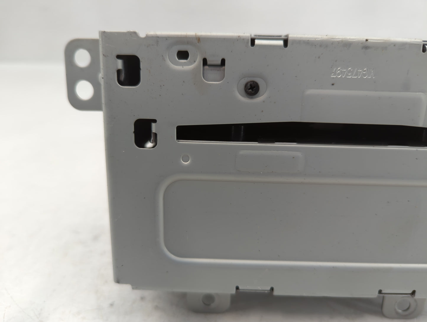 2011-2012 Chevrolet Cruze Radio AM FM Cd Player Receiver Replacement P/N:22870782 Fits Fits 2010 2011 2012 OEM Used Auto Par