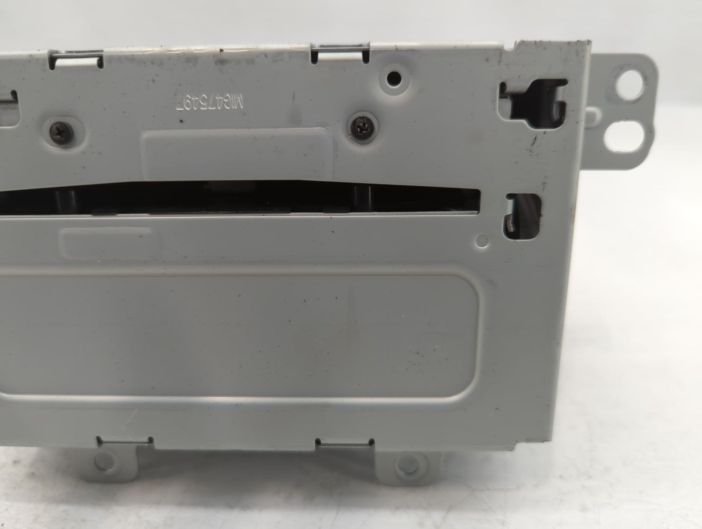 2011-2012 Chevrolet Cruze Radio AM FM Cd Player Receiver Replacement P/N:22870782 Fits Fits 2010 2011 2012 OEM Used Auto Par