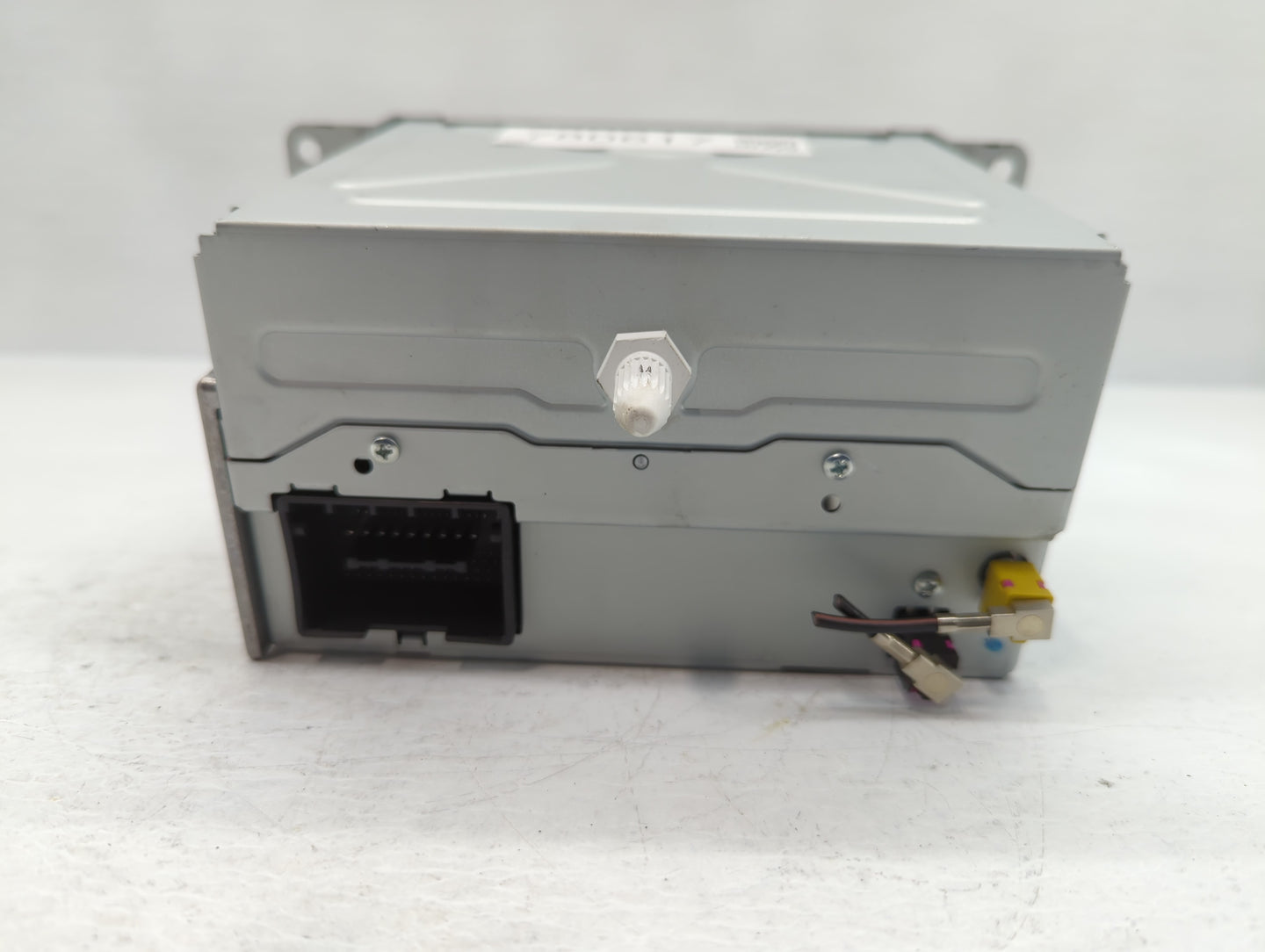 2011-2012 Chevrolet Cruze Radio AM FM Cd Player Receiver Replacement P/N:22870782 Fits Fits 2010 2011 2012 OEM Used Auto Par