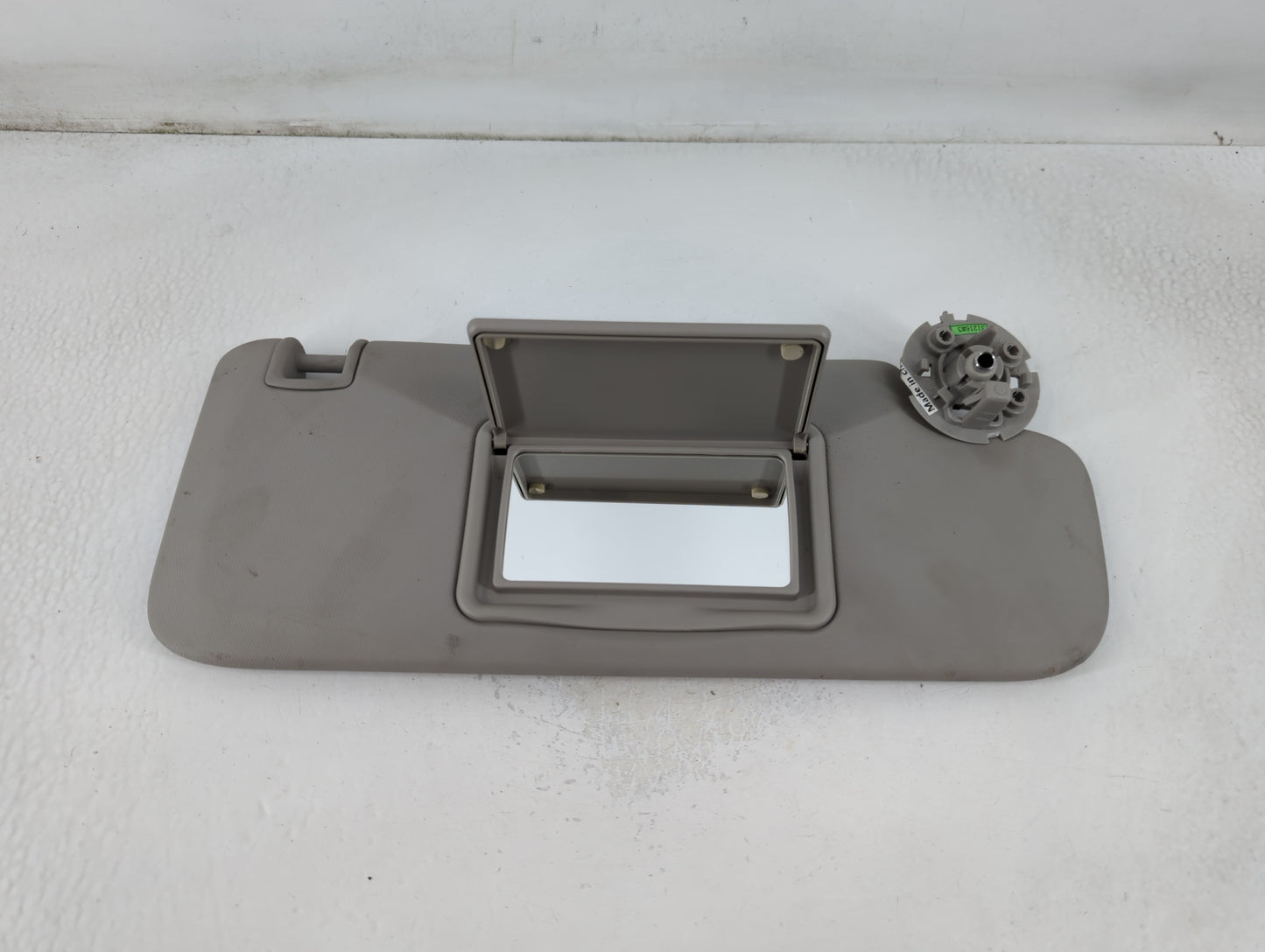 2011-2016 Chevrolet Cruze Sun Visor Shade Replacement Passenger Right Mirror Fits Fits 2011 2012 2013 2014 2015 2016 OEM Use