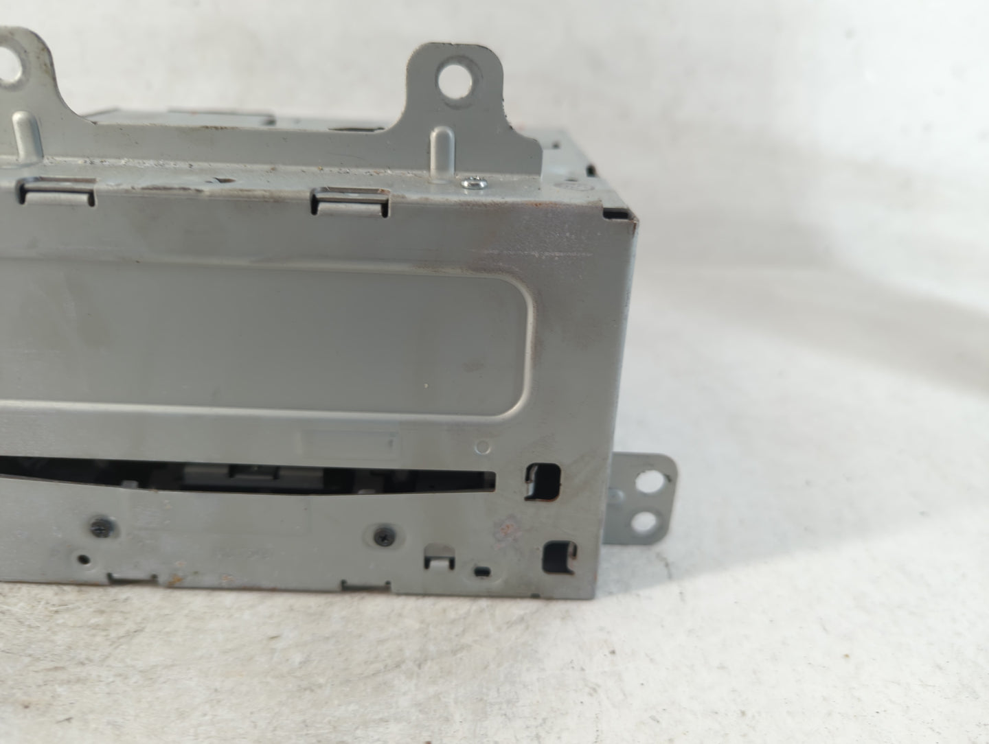 2011-2012 Chevrolet Cruze Radio AM FM Cd Player Receiver Replacement P/N:22870782 Fits Fits 2010 2011 2012 OEM Used Auto Par