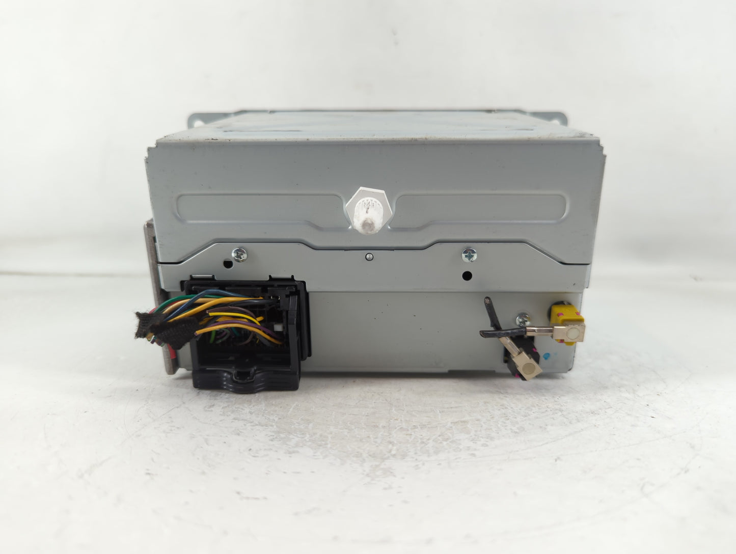 2011-2012 Chevrolet Cruze Radio AM FM Cd Player Receiver Replacement P/N:22870782 Fits Fits 2010 2011 2012 OEM Used Auto Par