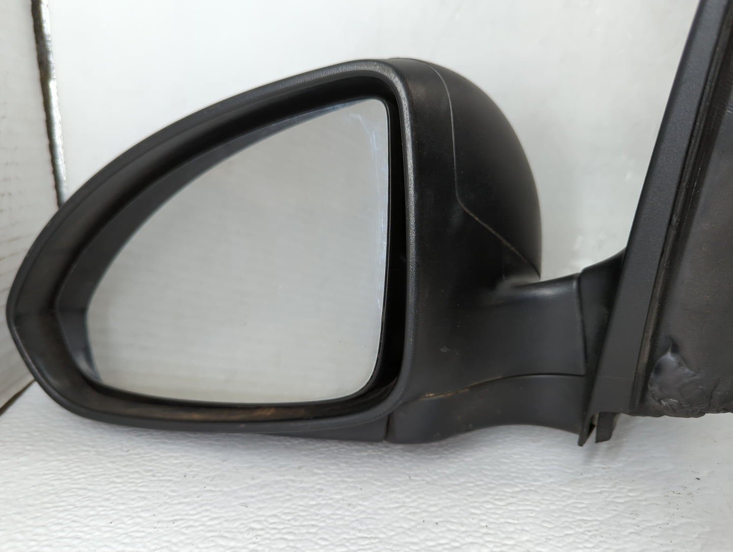 2011-2016 Chevrolet Cruze Driver Side View Mirror - Left Door Mirror OEM Used - Oemusedautoparts1.com