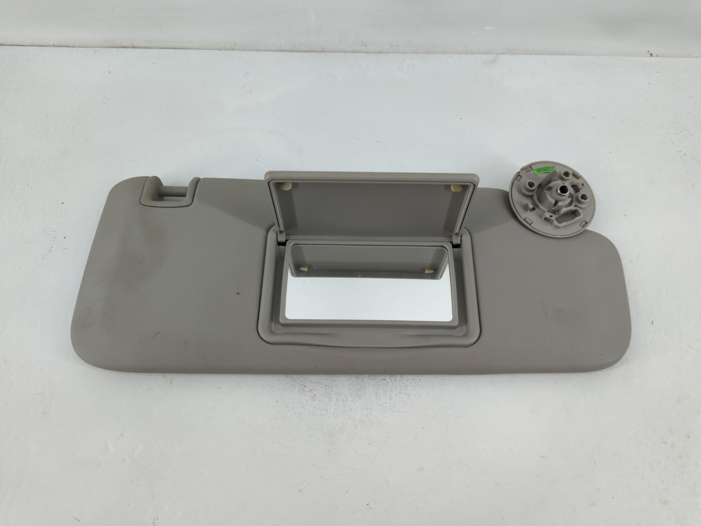 2011-2016 Chevrolet Cruze Sun Visor Shade Replacement Passenger Right Mirror Fits Fits 2011 2012 2013 2014 2015 2016 OEM Use