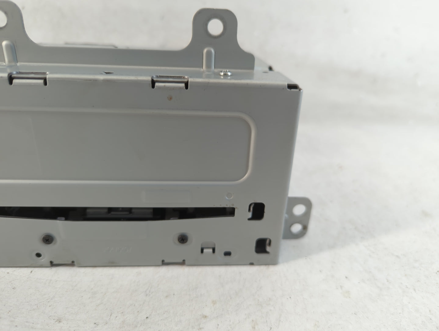 2012 Chevrolet Cruze Radio AM FM Cd Player Receiver Replacement P/N:22870782 Fits OEM Used Auto Parts - Oemusedautoparts1.co