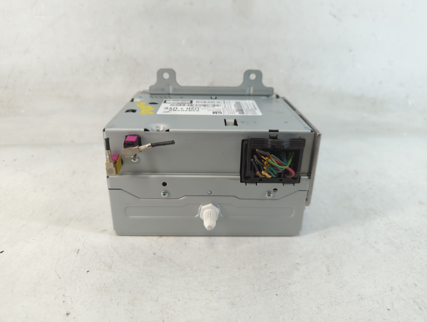 2012 Chevrolet Cruze Radio AM FM Cd Player Receiver Replacement P/N:22870782 Fits OEM Used Auto Parts - Oemusedautoparts1.co