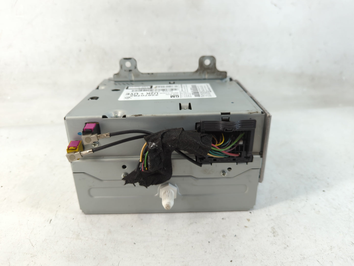 2011-2012 Chevrolet Cruze Radio AM FM Cd Player Receiver Replacement P/N:22870782 Fits Fits 2010 2011 2012 OEM Used Auto Par