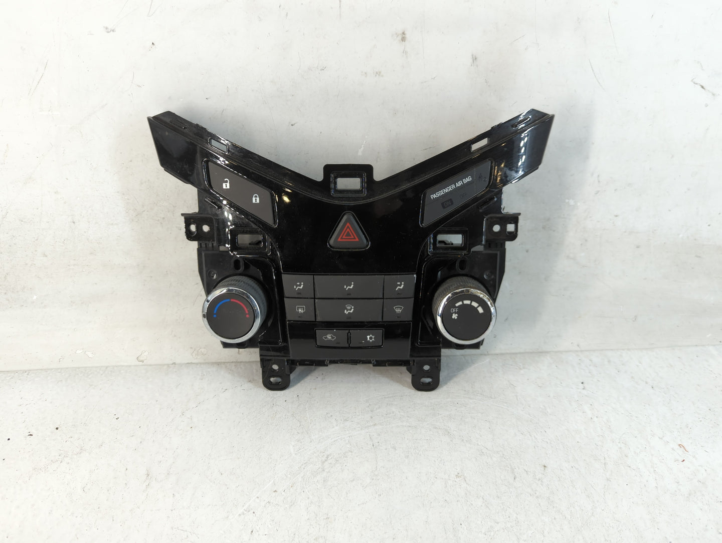 2011-2012 Chevrolet Cruze Climate Control Module Temperature AC/Heater Replacement P/N:95017054 Fits Fits 2011 2012 OEM Used