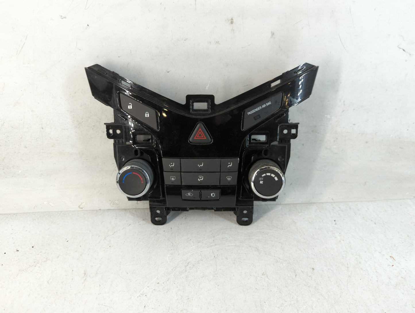 2011-2012 Chevrolet Cruze Climate Control Module Temperature AC/Heater Replacement P/N:95017054 Fits Fits 2011 2012 OEM Used