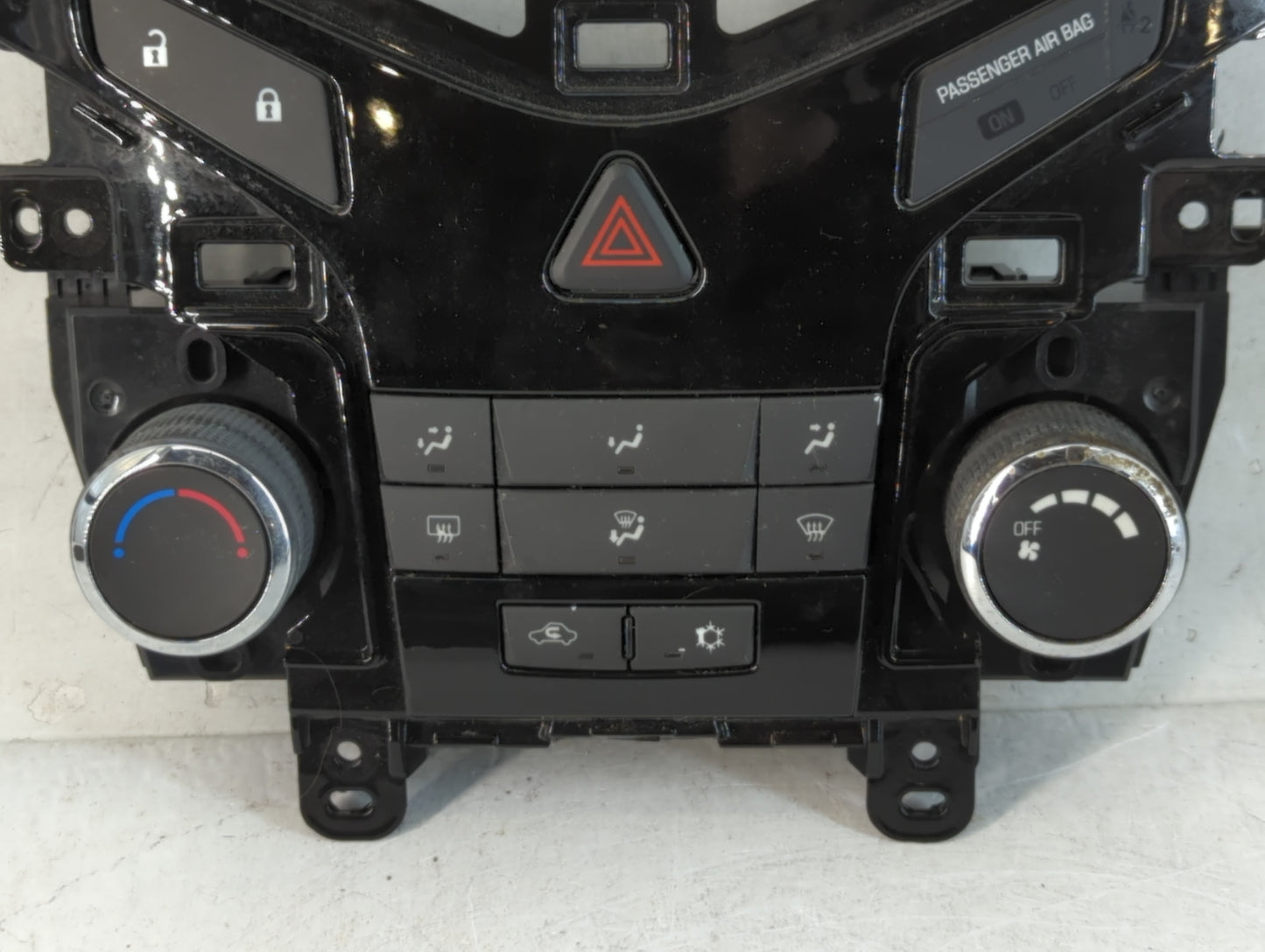 2011-2012 Chevrolet Cruze Climate Control Module Temperature AC/Heater Replacement P/N:95017054 Fits Fits 2011 2012 OEM Used
