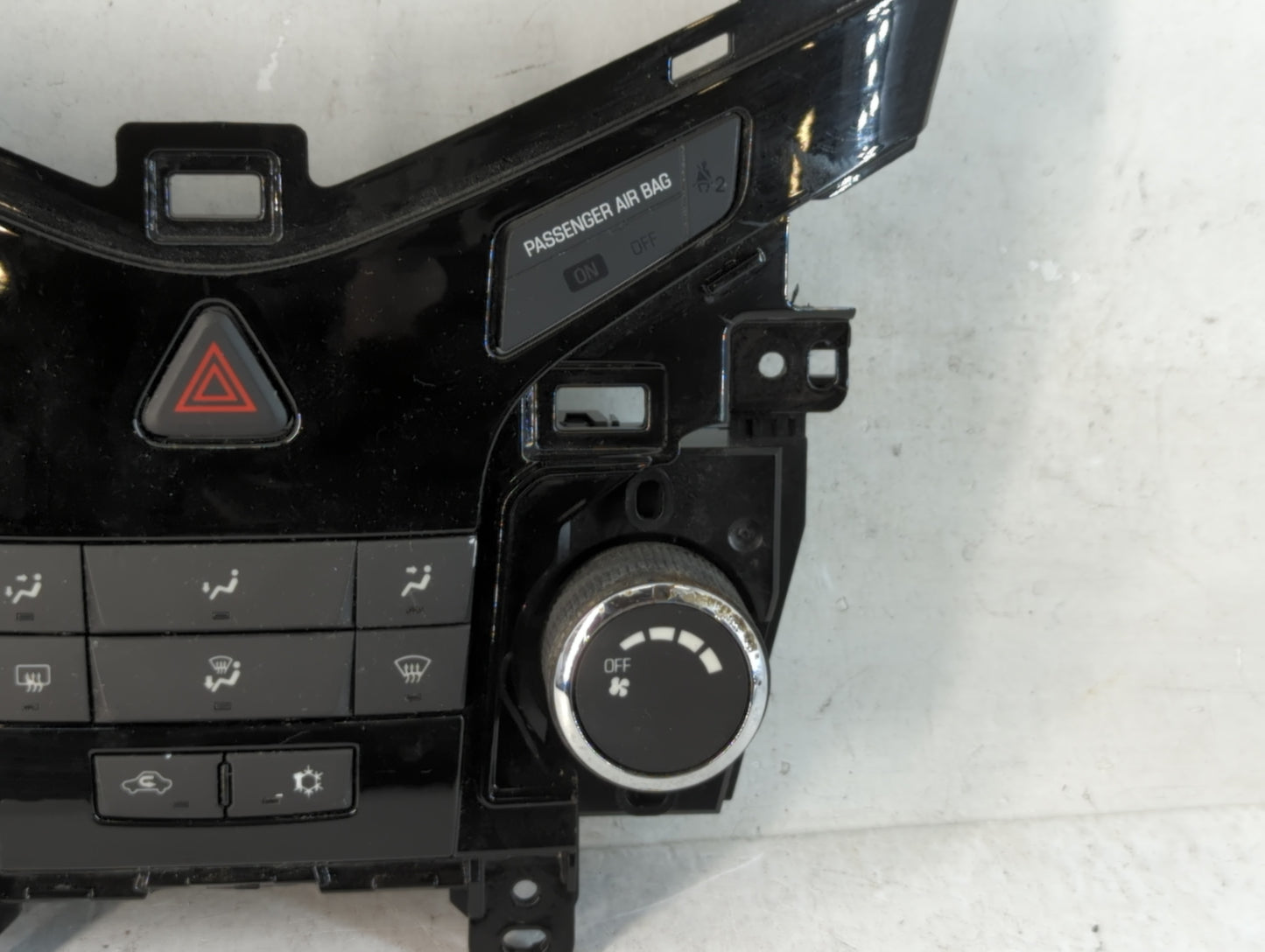 2011-2012 Chevrolet Cruze Climate Control Module Temperature AC/Heater Replacement P/N:95017054 Fits Fits 2011 2012 OEM Used