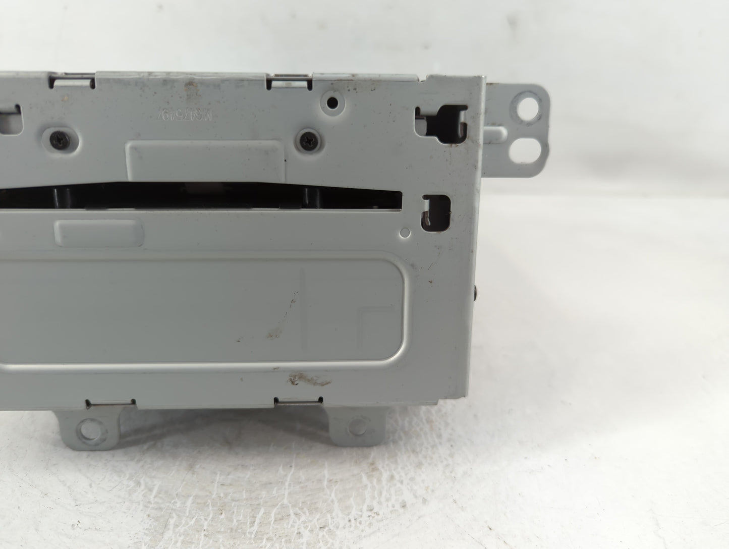 2011-2012 Chevrolet Cruze Radio AM FM Cd Player Receiver Replacement P/N:22815634 Fits Fits 2010 2011 2012 OEM Used Auto Par