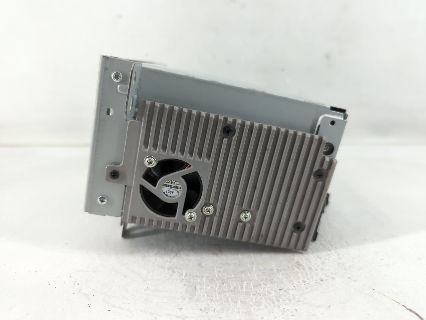 2011-2012 Chevrolet Cruze Radio AM FM Cd Player Receiver Replacement P/N:22815634 Fits Fits 2010 2011 2012 OEM Used Auto Par