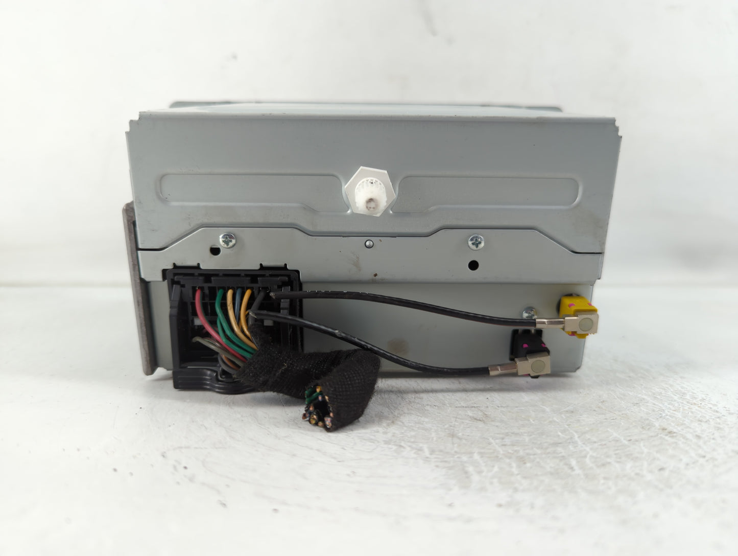 2011-2012 Chevrolet Cruze Radio AM FM Cd Player Receiver Replacement P/N:22815634 Fits Fits 2010 2011 2012 OEM Used Auto Par