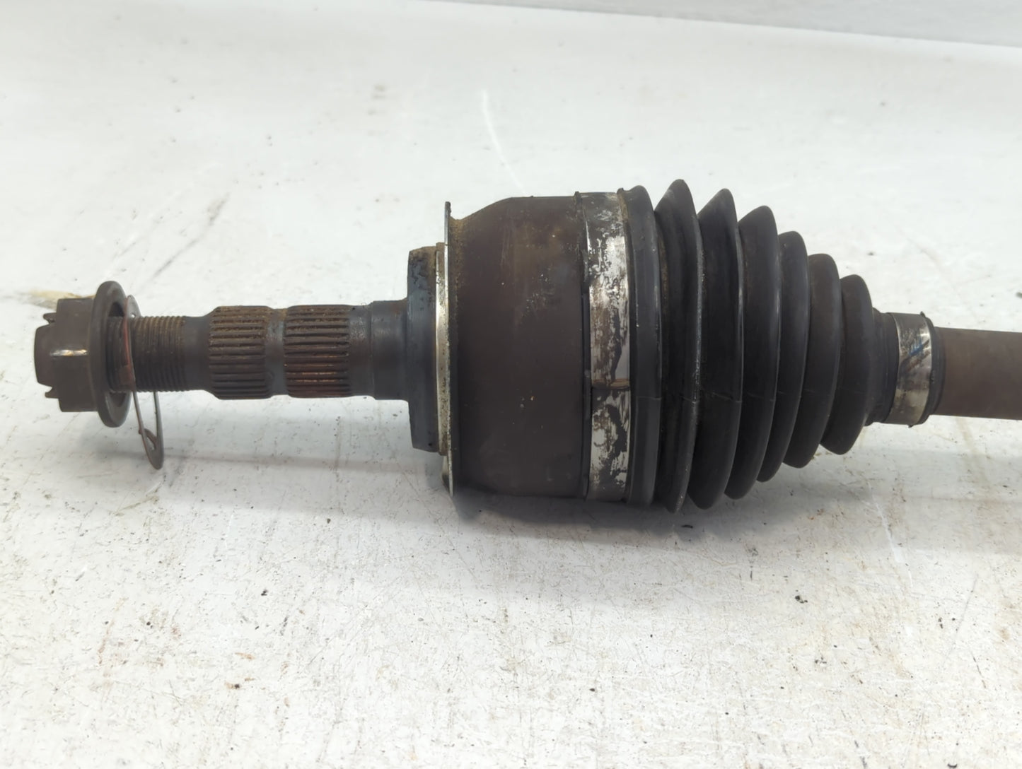 2011-2016 Chevrolet Cruze Axle Shaft Front Driver Cv C/v - Oemusedautoparts1.com