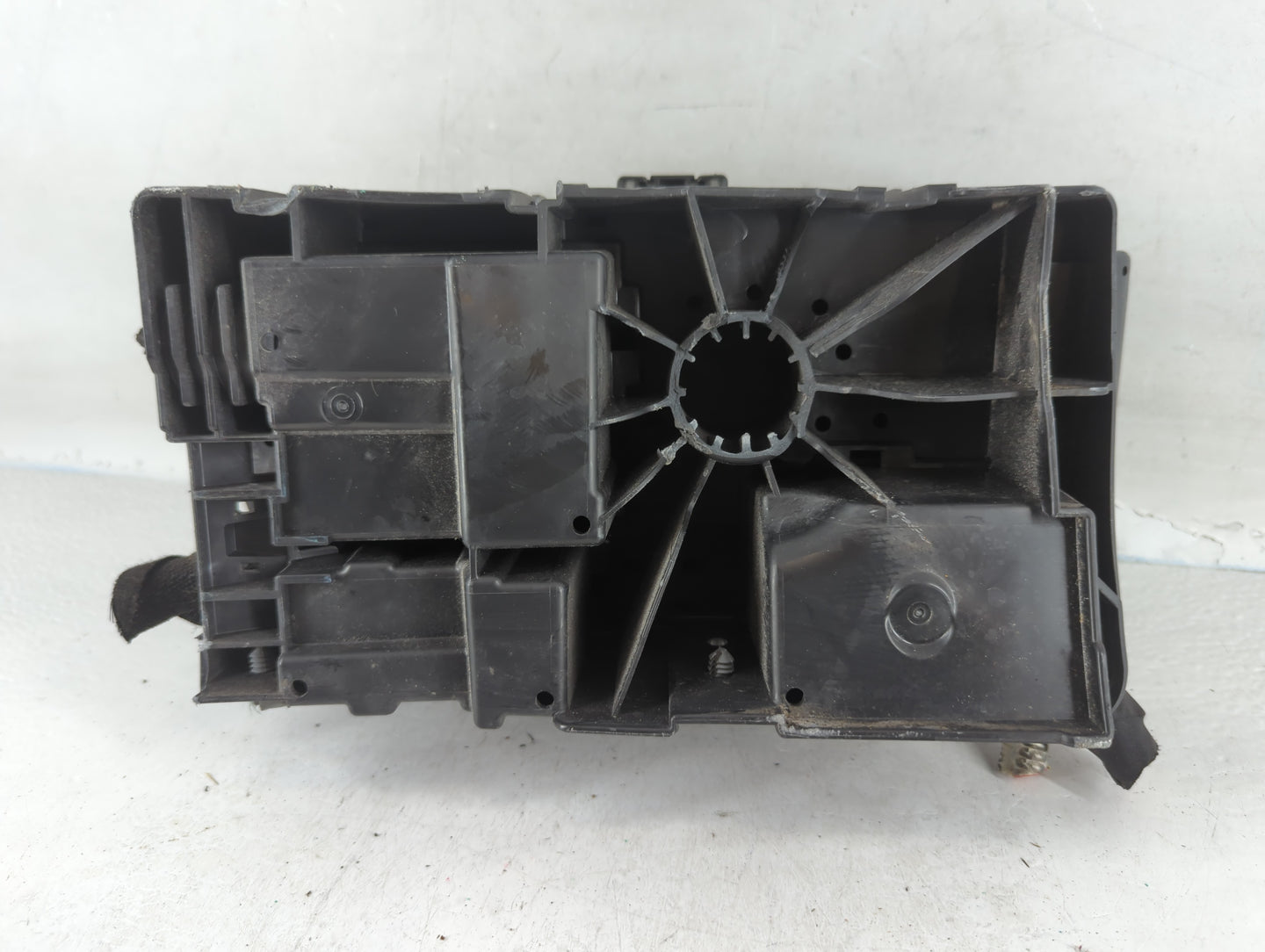 2011-2014 Chevrolet Cruze Fusebox Fuse Box Panel Relay Module P/N:96982033_06 Fits Fits 2011 2012 2013 2014 OEM Used Auto Pa