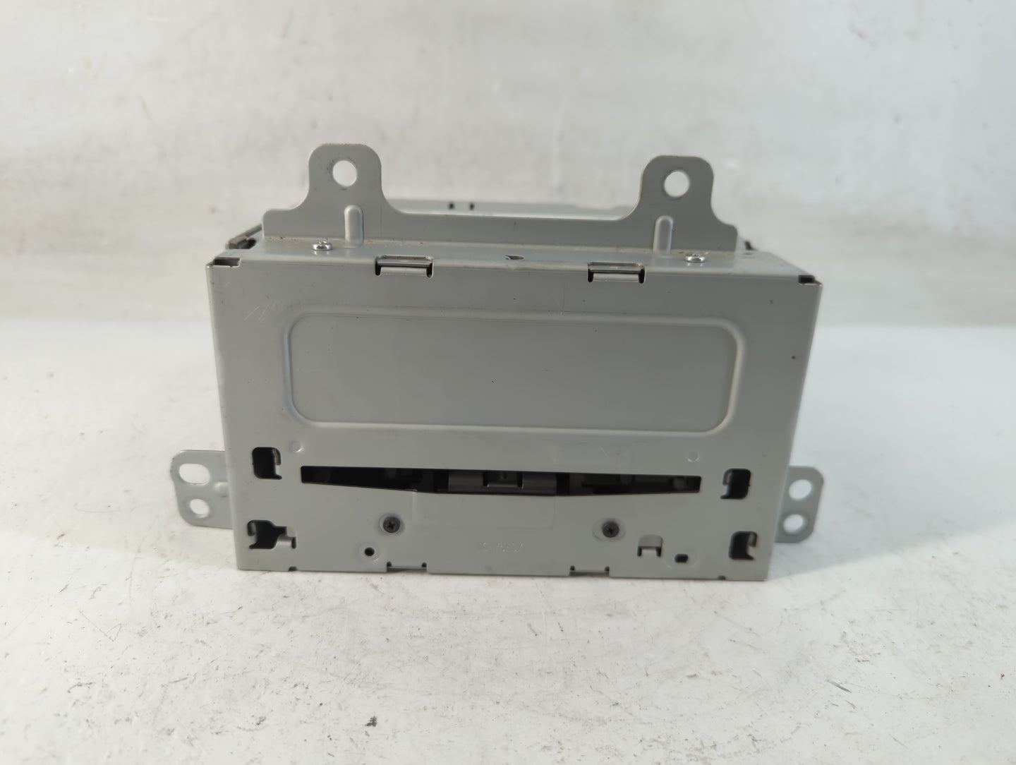 2012 Chevrolet Cruze Radio AM FM Cd Player Receiver Replacement P/N:22815634 Fits OEM Used Auto Parts - Oemusedautoparts1.co