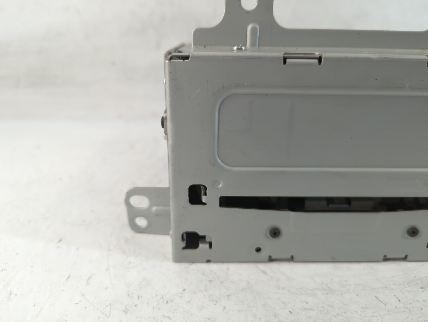 2012 Chevrolet Cruze Radio AM FM Cd Player Receiver Replacement P/N:22815634 Fits OEM Used Auto Parts - Oemusedautoparts1.co