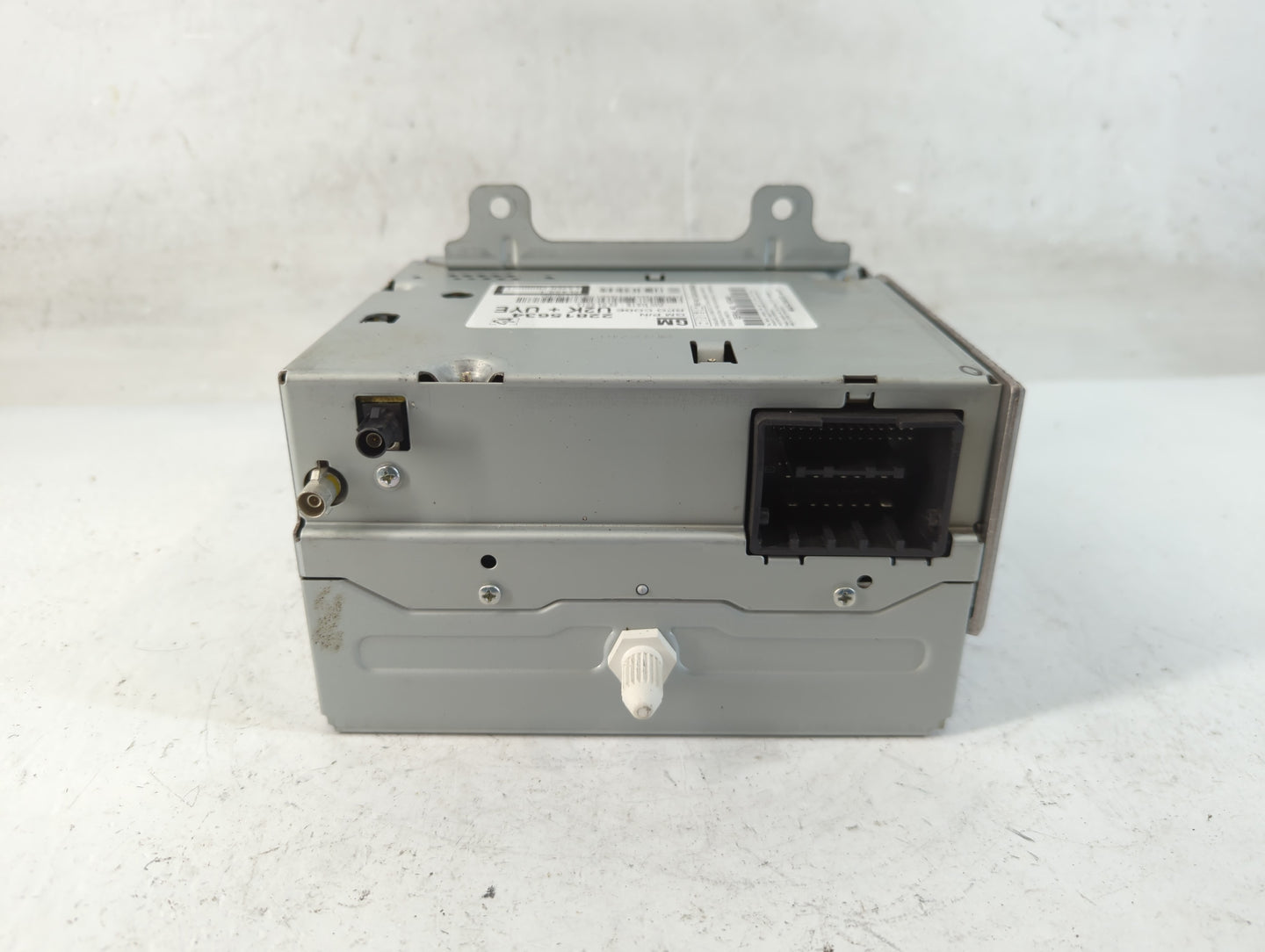 2012 Chevrolet Cruze Radio AM FM Cd Player Receiver Replacement P/N:22815634 Fits OEM Used Auto Parts - Oemusedautoparts1.co