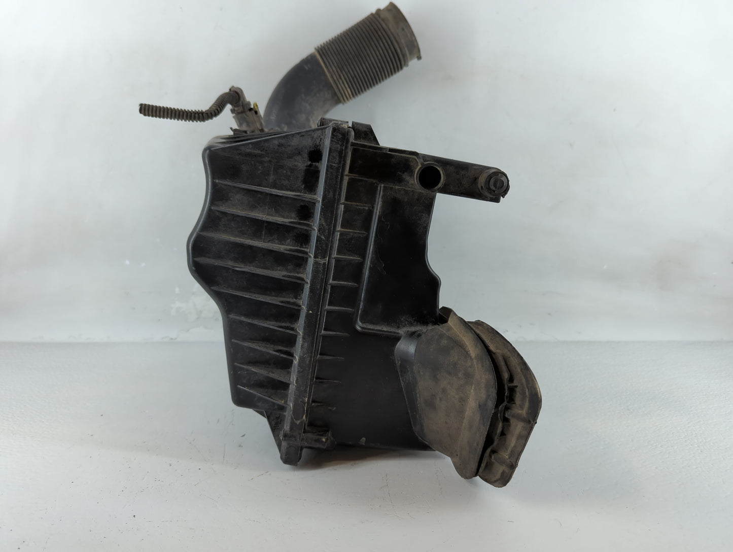 2011-2012 Chevrolet Cruze Air Cleaner Intake-duct Hose Tube - Oemusedautoparts1.com