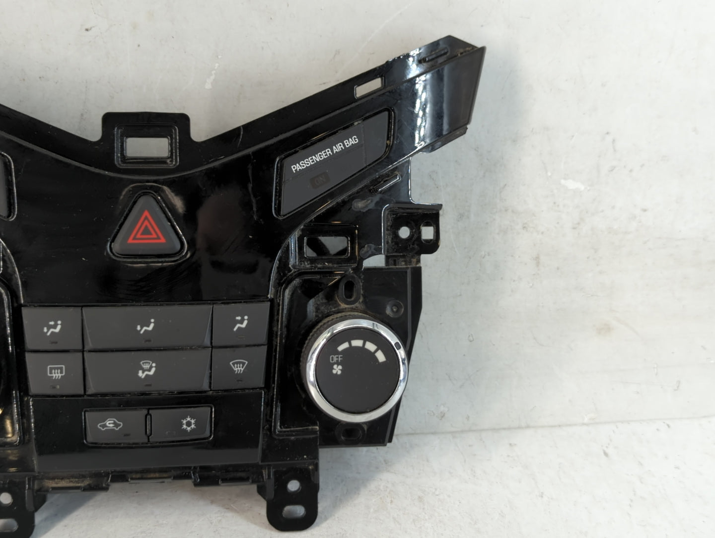 2011-2012 Chevrolet Cruze Climate Control Module Temperature AC/Heater Replacement P/N:95017054 Fits Fits 2011 2012 OEM Used