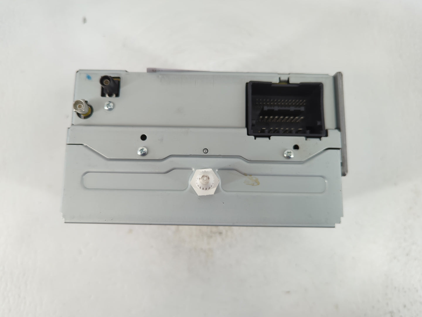2011-2012 Chevrolet Cruze Radio AM FM Cd Player Receiver Replacement P/N:22870782 Fits Fits 2010 2011 2012 OEM Used Auto Par